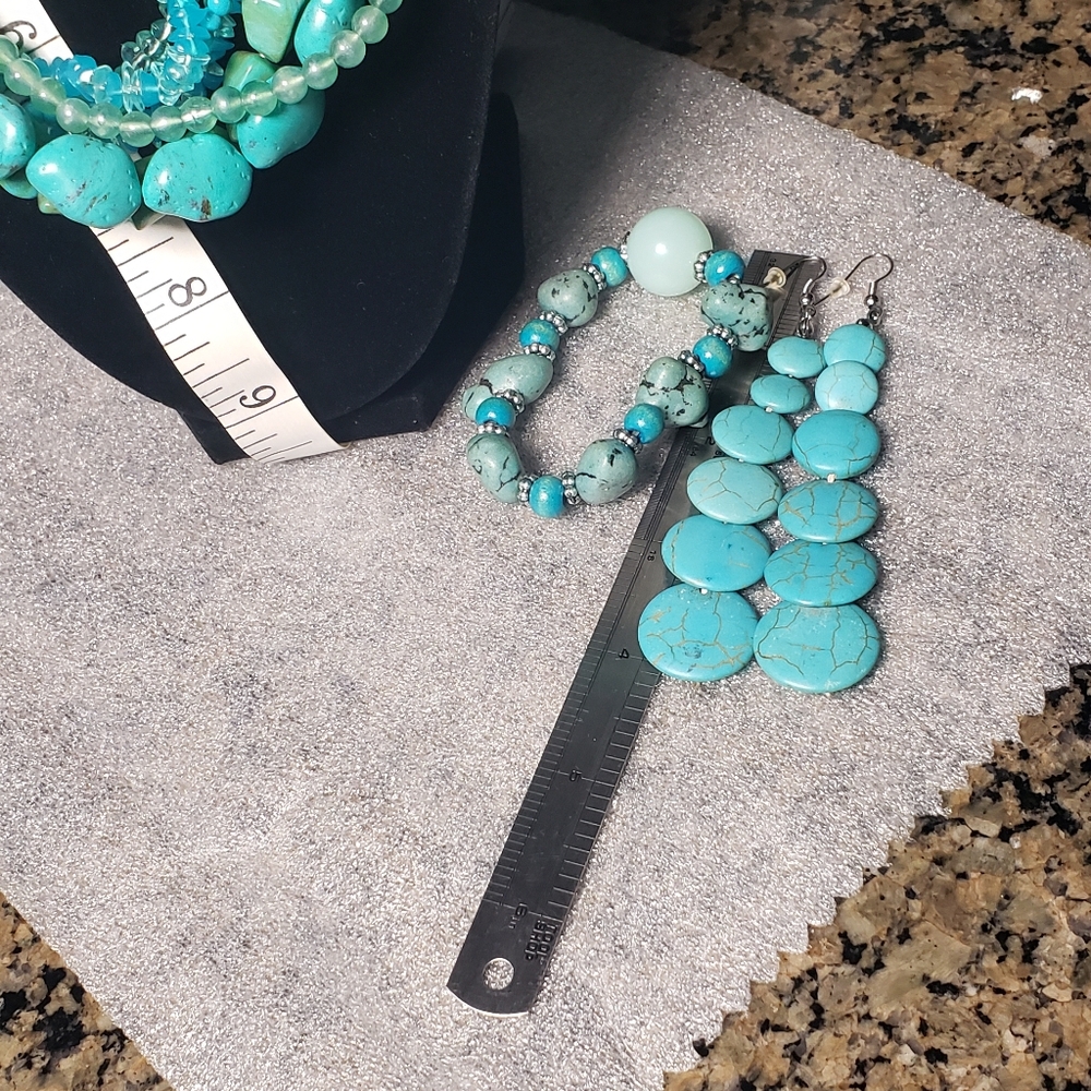 Howlite & Turquiose statement Necklace Earrings & Bracelet Set 3 NWOT - Picture 3 of 7